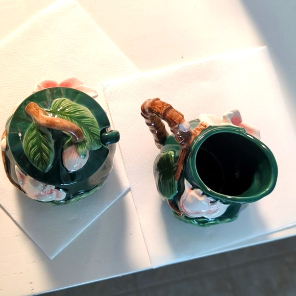 Vintage Fitz and Floyd Ceramic Pink Magnolia Embossed Sugar and Creamer - Picture 4 of 7